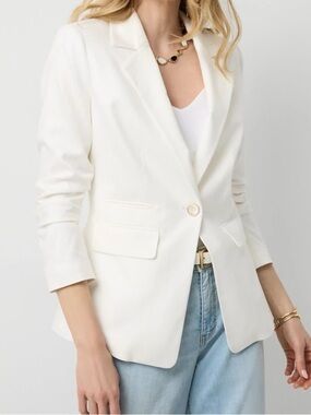 Ambiance white blazer with rolled-up sleeves and a single front button size med
